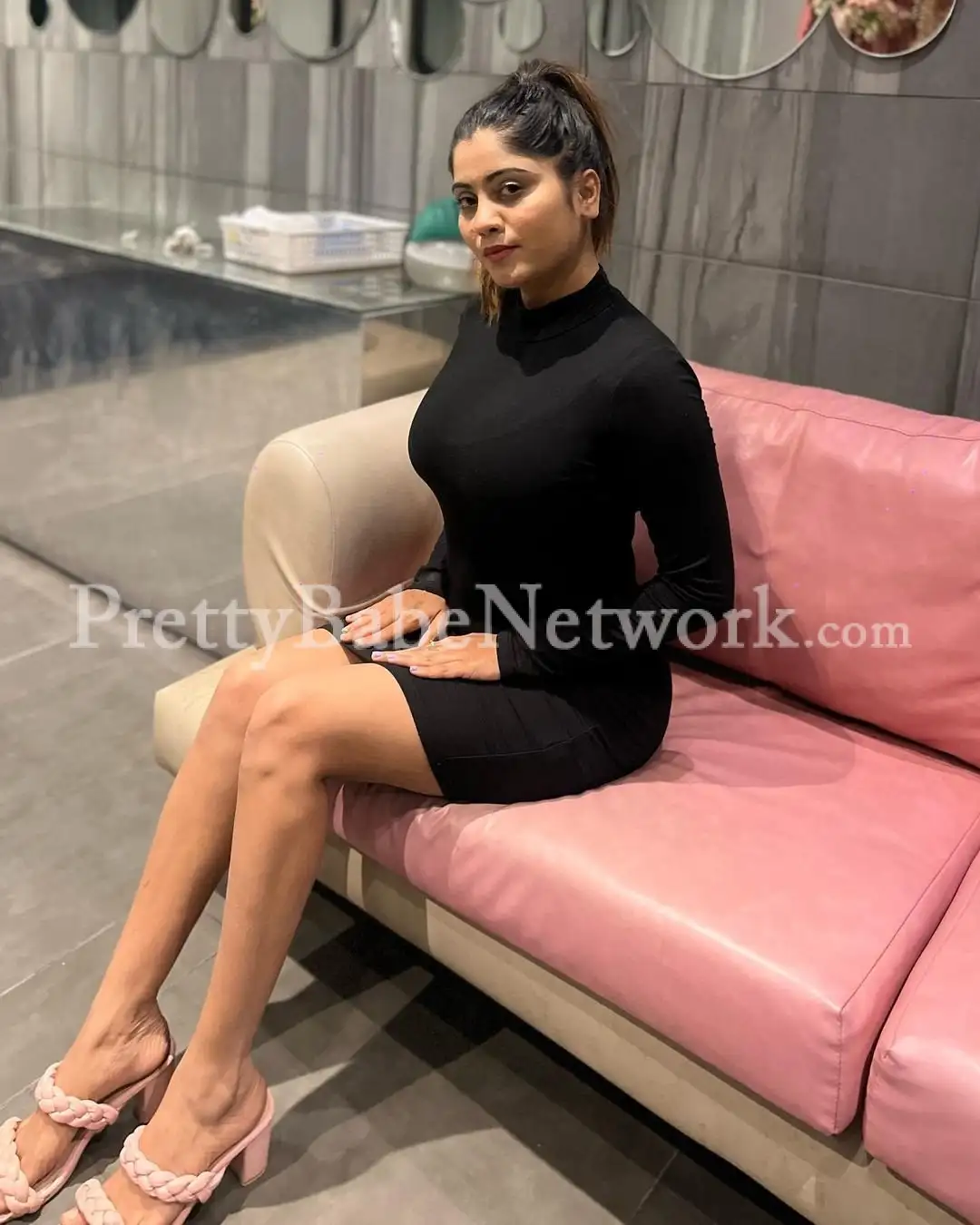 Zoya—Exclusive High-Profile Escort in Sector 78, Noida